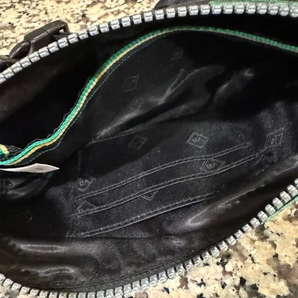 Vera Bradley Multicolor Floral Crossbody/BeltBag - Picture 5 of 8